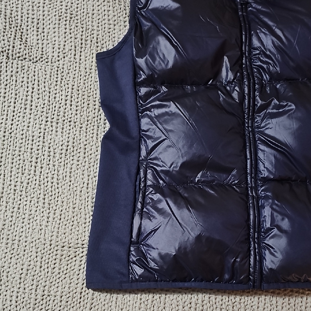 Fabletics Elliot Packable Women's Puffer Vest – Deep Navy (Large) - Picture 7 of 15